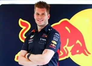 Red Bullova senzacija: Nikad nije vozio F1, ali je napravio Maxove postavke