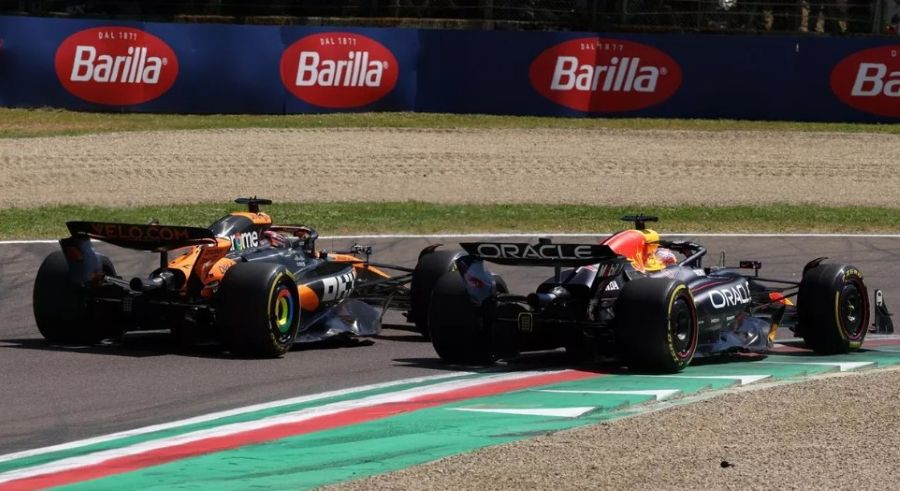 FIA-ine tehničke direktive izazivaju novu intrigu u Red Bull/McLaren borbi