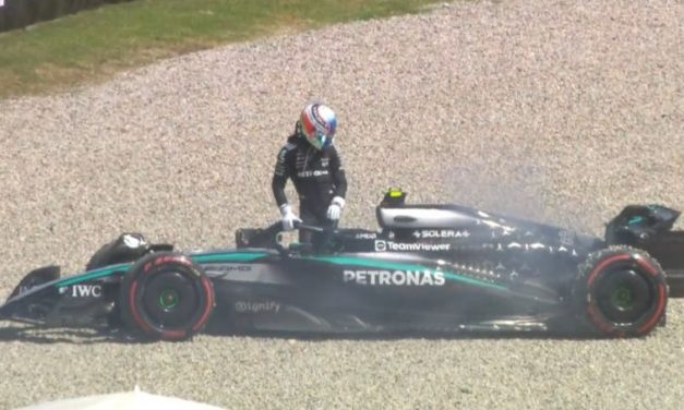 Mercedes pod pritiskom zbog problema sa motorom