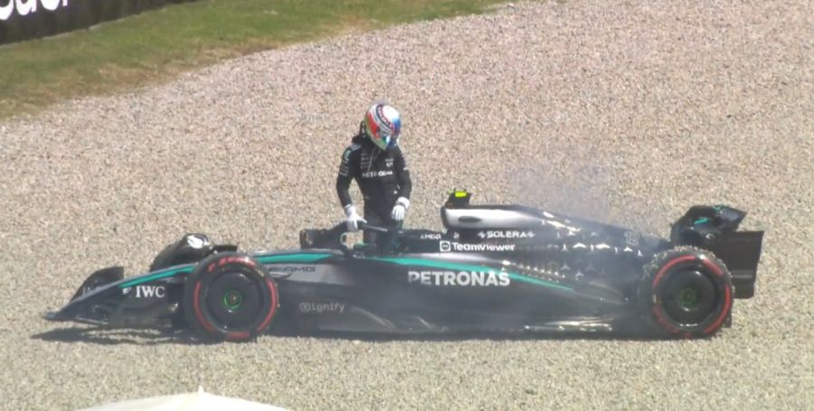 Mercedes pod pritiskom zbog problema sa motorom