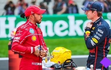 Hamilton preporučuje Maxu prelazak u Mercedes 