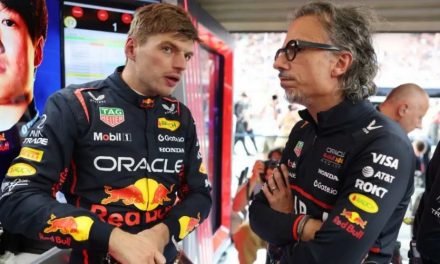 Mekies postavlja „prava” pitanja — Verstappen