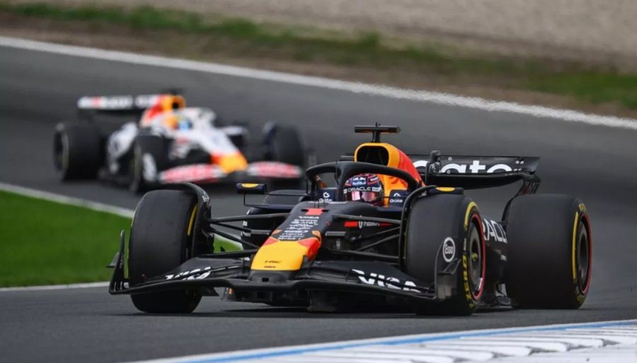 Verstappen: Red Bull ne bi smio voditi borbu sa Racing Bullsom