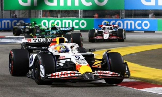 Red Bull pred velikim izazovom: Šta je VN Singapura otkrila o njihovim vozačima