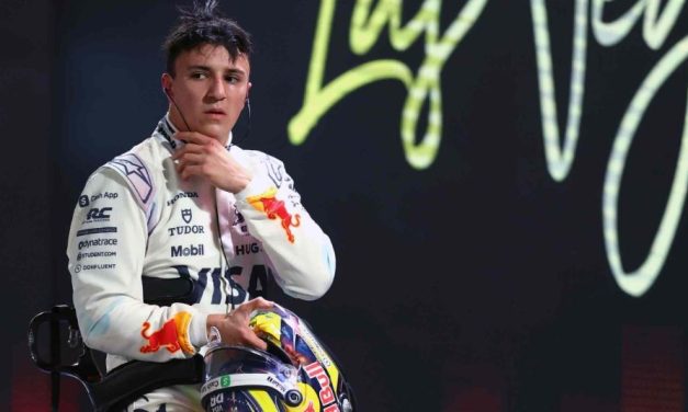 ZVANIČNO: Isack Hadjar novi timski kolega Maxu Verstappenu