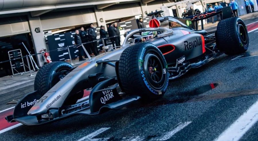 Audi: Početni problemi s motorom usporili debi na stazi