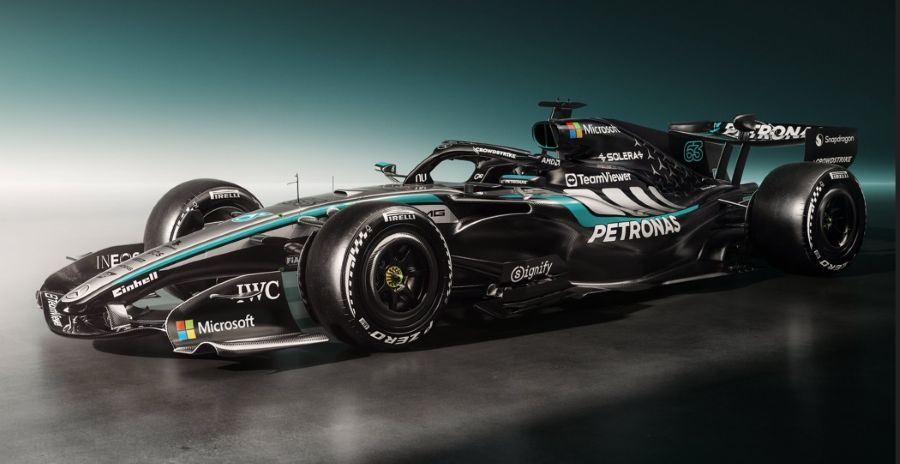 Video: Mercedes prvi put izvezao W17 na stazu u Silverstoneu