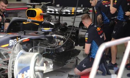 Red Bull ne čeka Bahrein: RB22 u punoj verziji već u Barceloni
