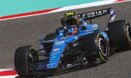 Sainz: Red Bull Ford je jasan korak ispred u korištenju hibridnog sistema