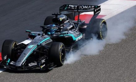 Russell: FIA mora reagovati na Straight mode problem