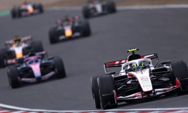 Prva pobjeda, prvo postolje, McLarenov debakl, Verstappenova kritika vožnje — Rezime dana