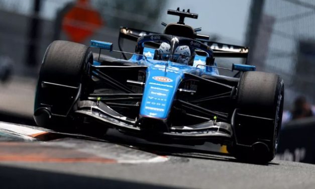 Vowles otkrio kako ih limit budžeta sprečava da odmah olakšaju FW48