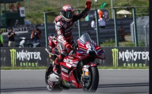 Zvanično: Bagnaia potpisao za Apriliu i od 2027. postaje timski kolega Bezzecchiju
