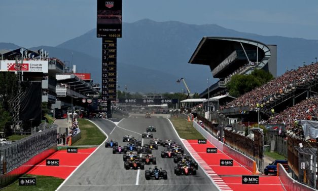 Agresivni Ferrari, FIA-in propust, Red Bullove nadogradnje, Ferrari s najboljom šasijom, Hamiltonov znak sudbine — Rezime dana