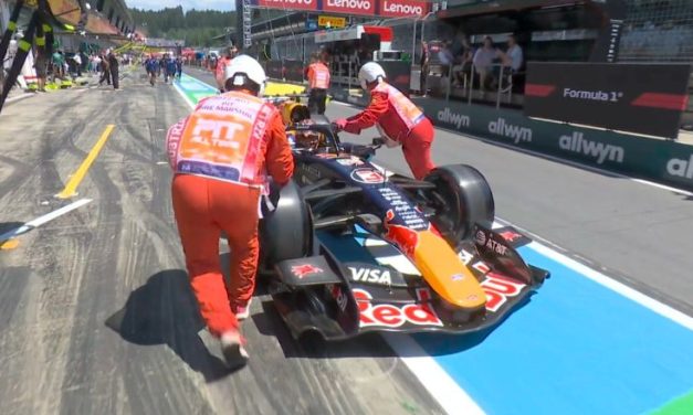 Red Bull: Softverska greška i hidraulika uzrok problema na prvom treningu