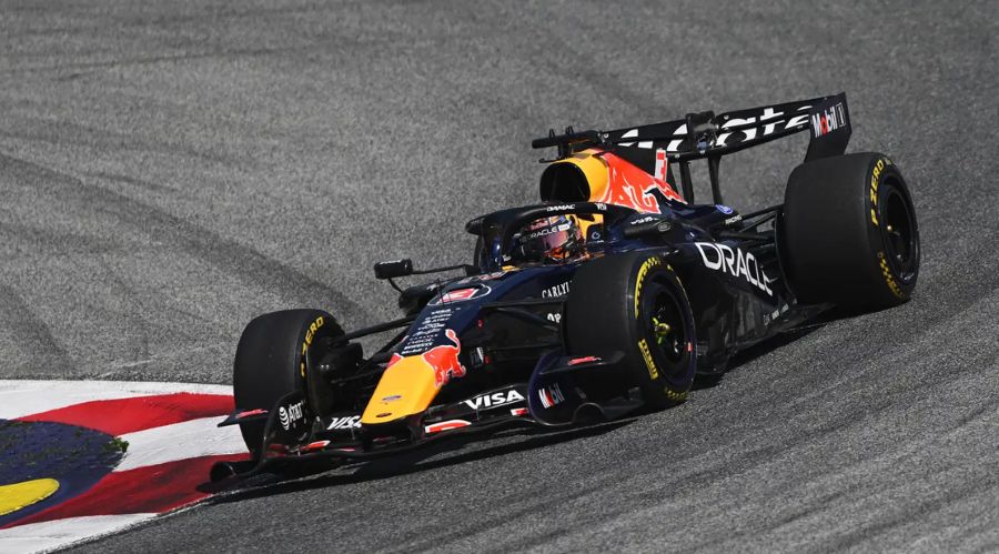 Verstappen: Problemi s kočnicama i zadnjim dijelom bolida koštali su nas pobjede