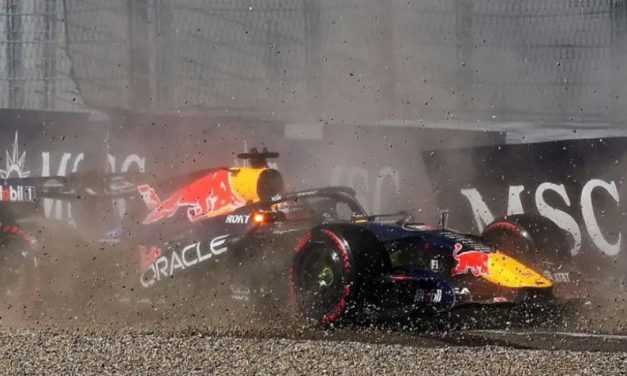 Red Bull mijenja zadnje krilo nakon Verstappenovih nesreća