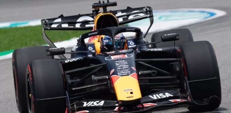 Verstappen objasnio zašto nije vozio soft gume: Želio sam dugi stint zbog moguće kiše